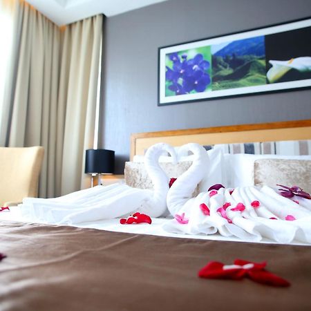 Tenera Hotel Банги Екстериор снимка