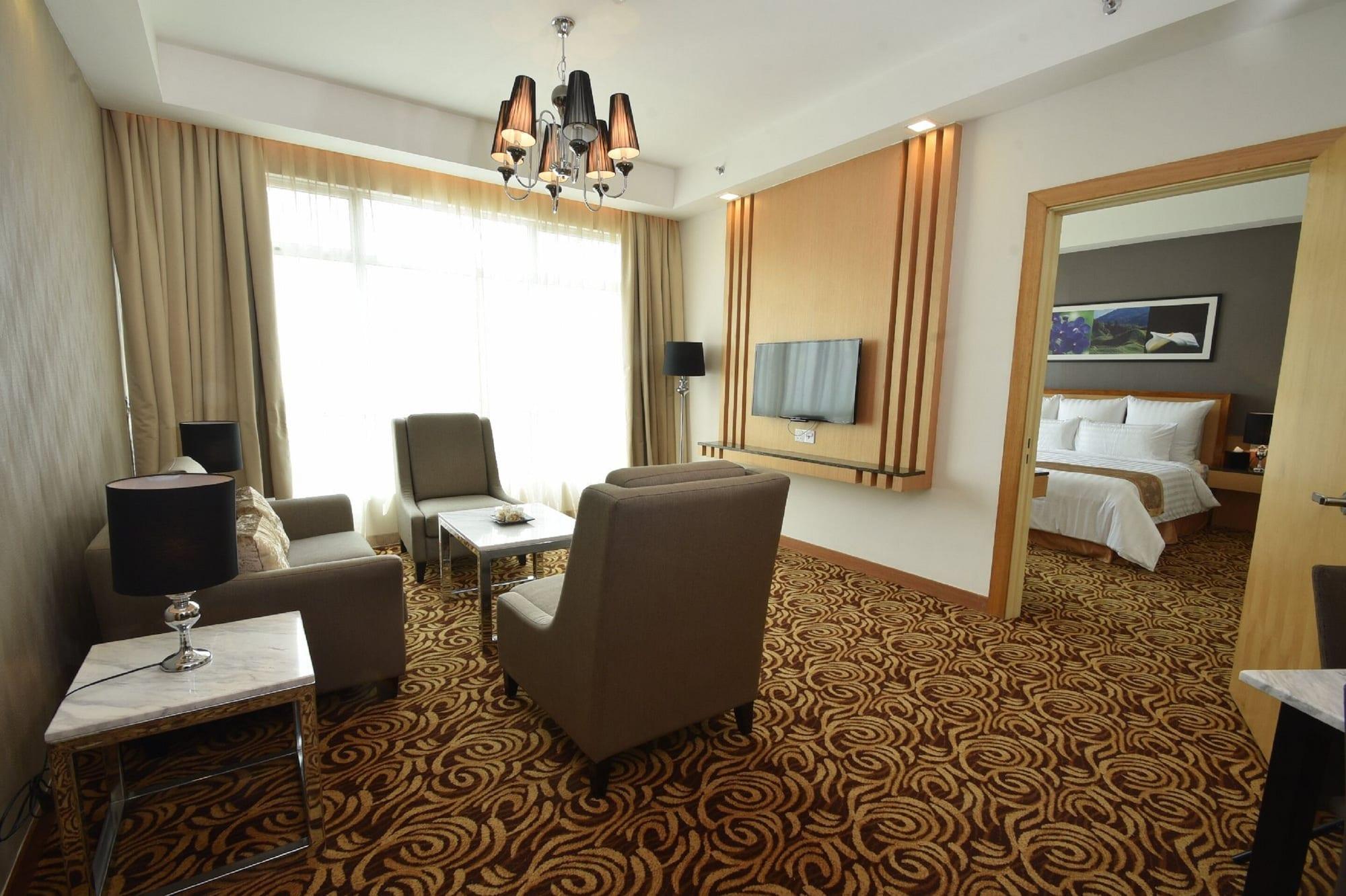 Tenera Hotel Банги Екстериор снимка Suite room