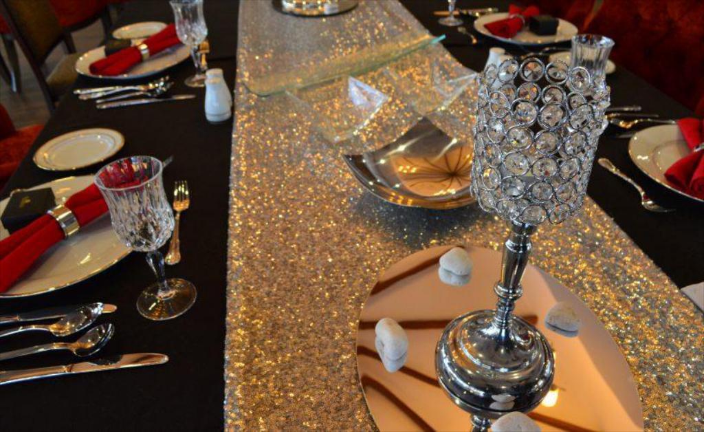 Tenera Hotel Банги Екстериор снимка A table runner