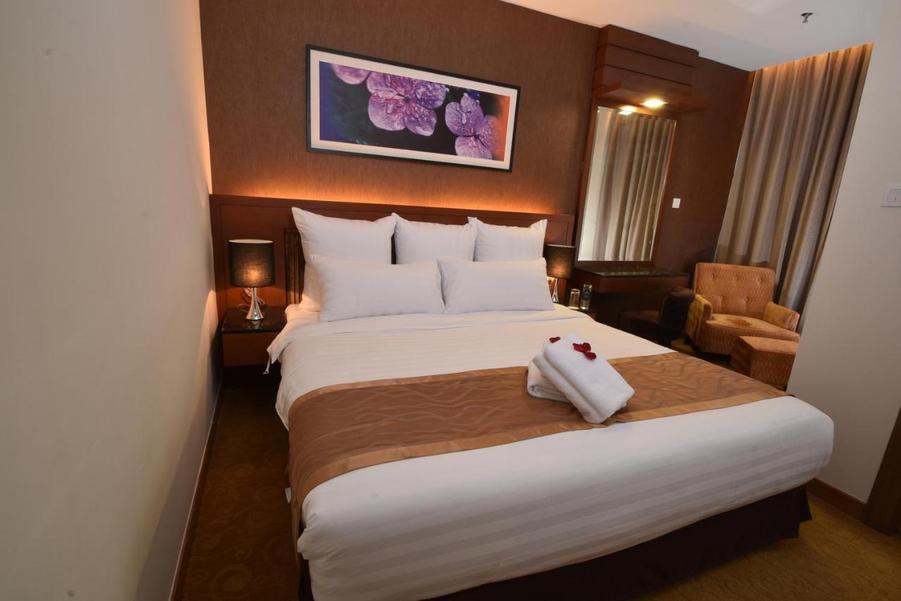 Tenera Hotel Банги Екстериор снимка