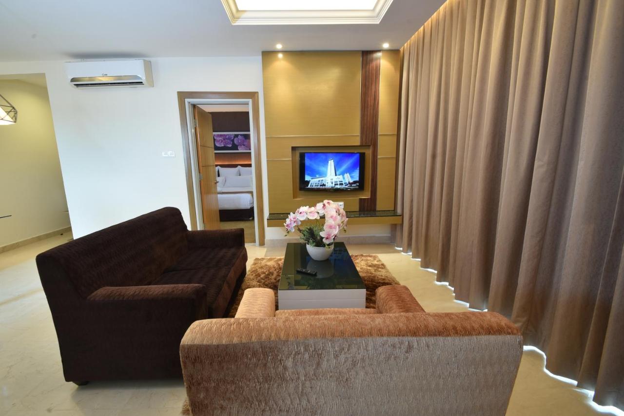 Tenera Hotel Банги Екстериор снимка Living room
